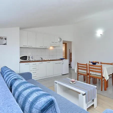 Apartments Jere 719 *