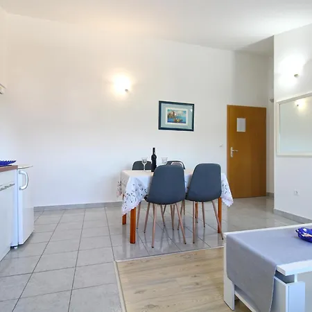 Jere 719 Apartamento *