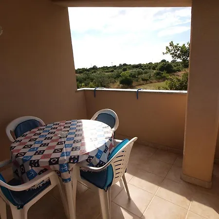 Apartments Jere 719 *