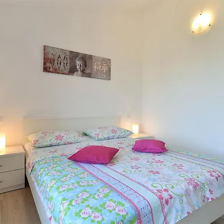 Jere 719 Apartamento Pula