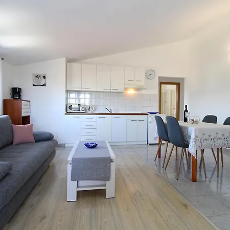 Jere 719 Apartament