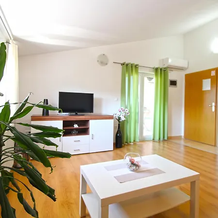 Apartment Apartments Jere 719 Pula