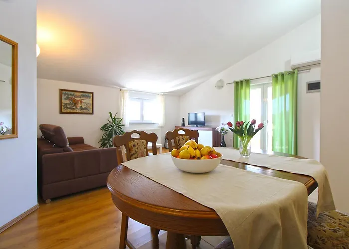 Apartments Jere 719 *