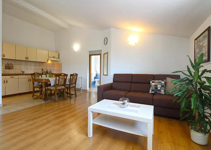 Apartments Jere 719 *